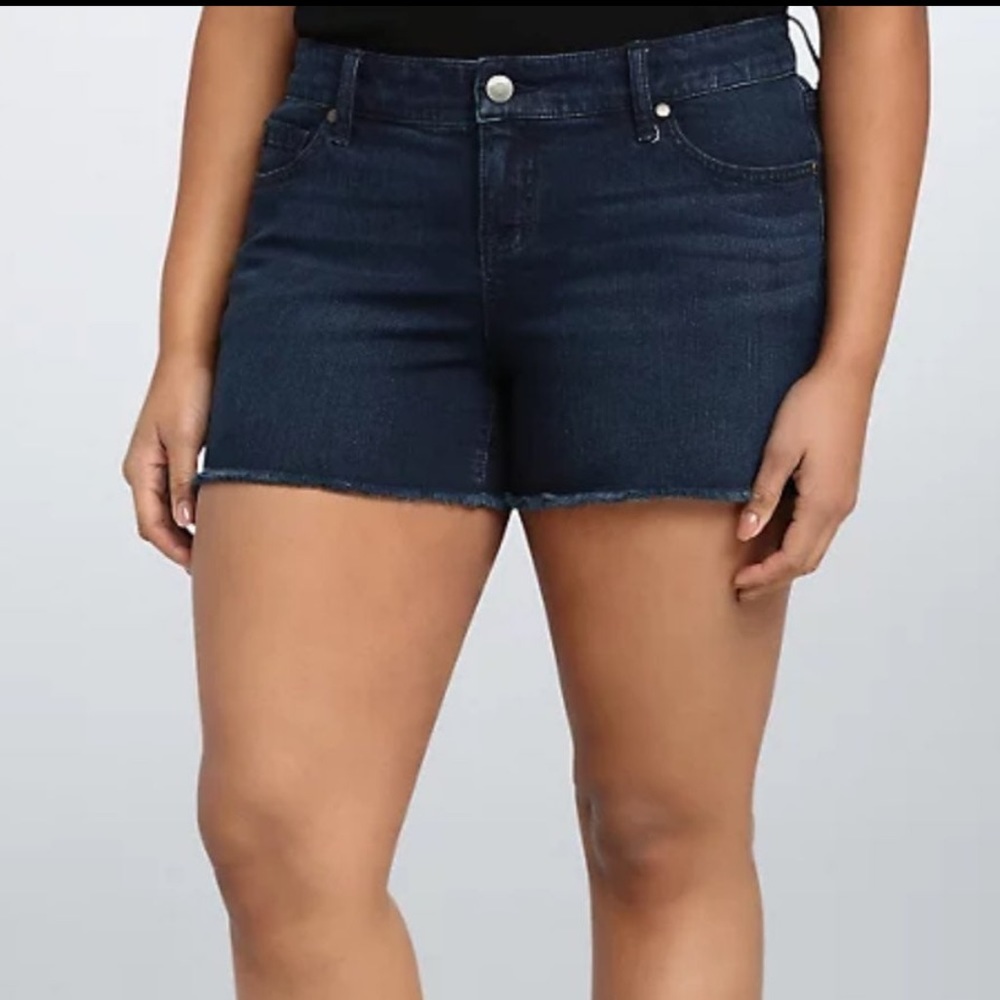 Torrid Skinny Dark Wash Short Shorts